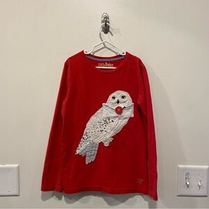 Mini Boden Harry Potter hedwig appliqué shirt in size 8-9 years red